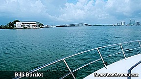Big-busted bikini babe Billi Bardot’s boat boning – Billi Bardot and Oliver Flynn – Scoreland2